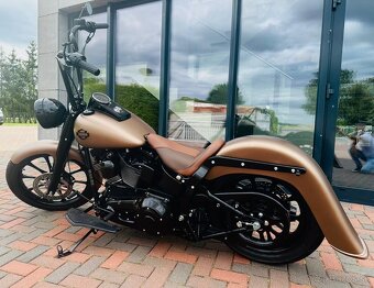 HARLEY DAVIDSON Softail Chicano Style - 3