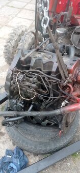 Motor Citroen Saxo - 3