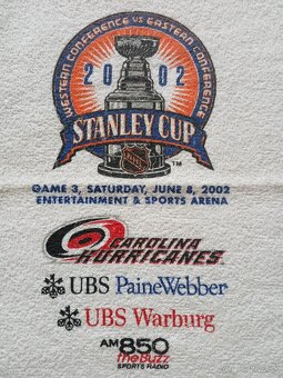 NHL uterák Stanley cup 2002 - 3