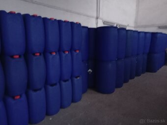 plastové sudy 220 litrové, bandasky - 3