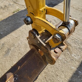 CAT 302.7D CR - 3