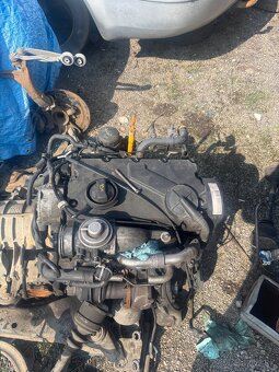 Predam motor 1.9 tdi vw audi super stav - 3