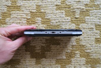 PSP 3004 s krabicou, hrami, púzdrom a ochranným sklíčkom - 3