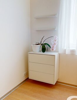 Predám IKEA EKET komodu so zásuvkami a s montážnou koľaj. - 3