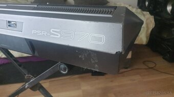 YAMAHA PSR S970 - 3