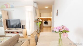 Výnimočný 3-izbový apartmán s balkónom, 71 m², Bajkalská uli - 3