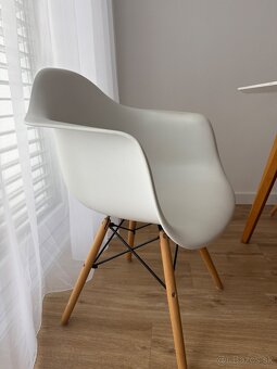 Jedalensky stol + stolicky - 3
