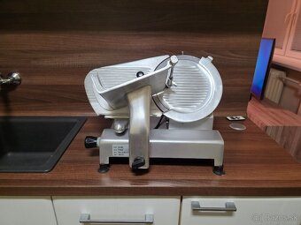 Narezovy stroj Omas VS250 - 3