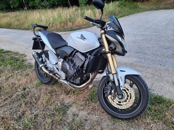 Honda hornet 600 (s ABS) - 3