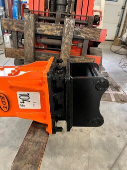 Hydraulické búracie kladivo na minibager - 3