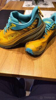 HOKA botasky - 3