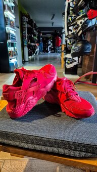 model Nike Air Huarache - 3