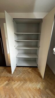 Predám šatníkovú skriňu - 3