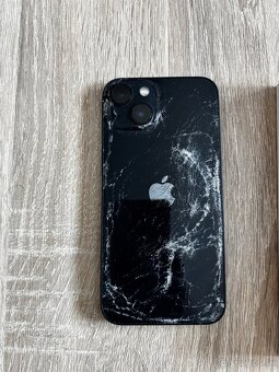 Apple iPhone 13 - 3