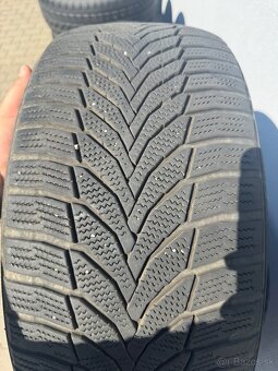 245/45 R18 100V - 3