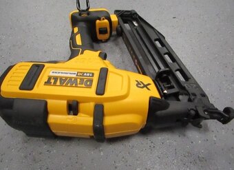 Nová Aku hřebíkovačka DeWALT DCN660 se zárukou - 3