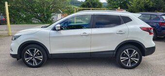 Nissan Qashqai benzin 117 kW automat 1.majitel rok 2020 naj. - 3
