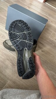 tenisky NEW BALANCE 2002R olive Cordura vans puma - 3