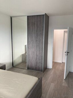 Prenajmem 2 izbový byt v Nitre, v širšom centre. - 3
