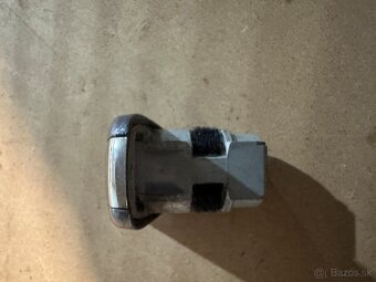 Rohový kryt kľučky zadných dverí VW Phaeton 3D4839167 - 3