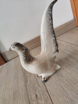 Holubice, vintage soška,krásná, výška 18,5cm - 3
