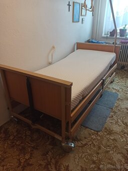 Predám elektricky ovladanu polohovatelnu posteľ - 3