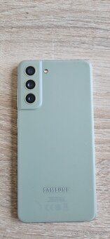 Samsung Galaxy S21 FE - 3