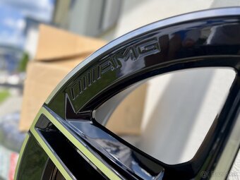 NOVÉ Originálne 19" AMG disky Mercedes V / GLB / GLA - 3