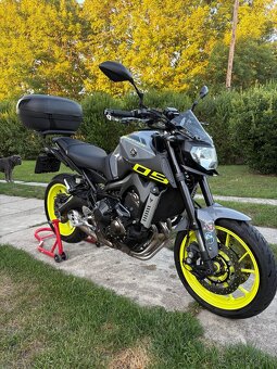 Yamaha MT09 2016 - 3