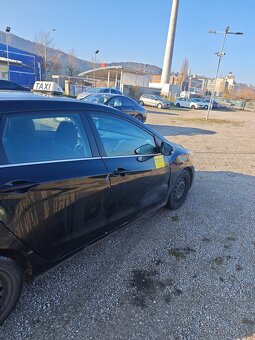 Predám Hyundai i30 - 3