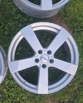 R19 5x114,3 elektrony - 3