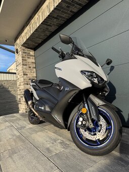 Yamaha Tmax 560 - ako nový - 3