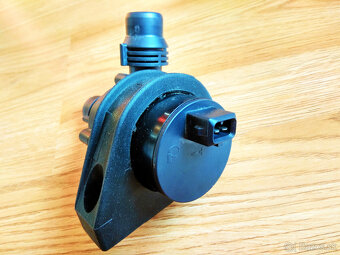 prídavné vodné čerpadlo na BMW - 3