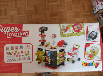 Supermarket s nákupným vozíkom - 3