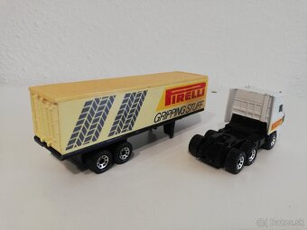 Matchbox Convoy CY-25 - DAF 3300 Space Cab - Pirelli - 3