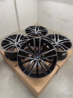 Nepoužité hliníkové disky 5x112 R22 BMW X5 X6 X7 Style 744M - 3