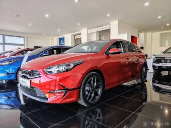 Kia Ceed 1,5 T-GDi 7DCT Gold - 3