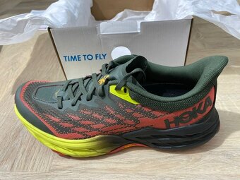 Hoka Speedgoat 5 thyme/fiesta - Nové - 3