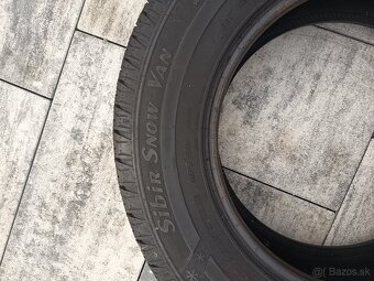 Zimna 205/70 R15C,jeden kus - 3