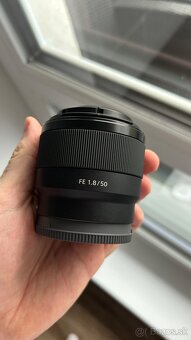 Sony FE 50mm 1.8f - 3