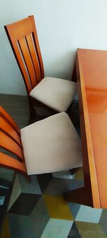 Predám jedálenský stôl so stoličkami - 3