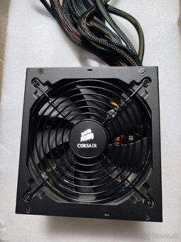 ATX zdroj Corsair CX750 - 3
