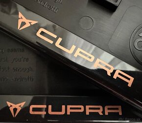 CUPRA podložky pod SPZ - 3