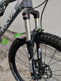 Predám celoodpružení trailový bike FOCUS spine (mullet) - 3