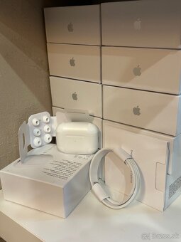 Apple AirPods Pro 2 - 3