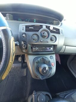 Renault Megane Scenic - 3