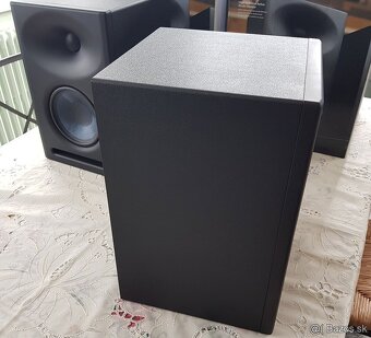 Presomus Eris E8 XT Studiove monitory. - 3
