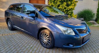 Toyota Avensis Combi 2.0D-4D 93Kw R.V.09/2010 M6 - 3