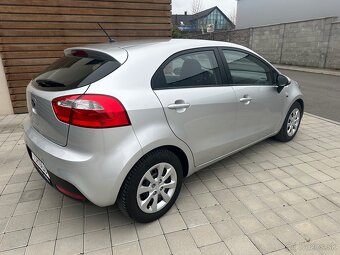 Kia Rio - 3