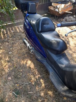 Suzuki burgman an 250 - 3